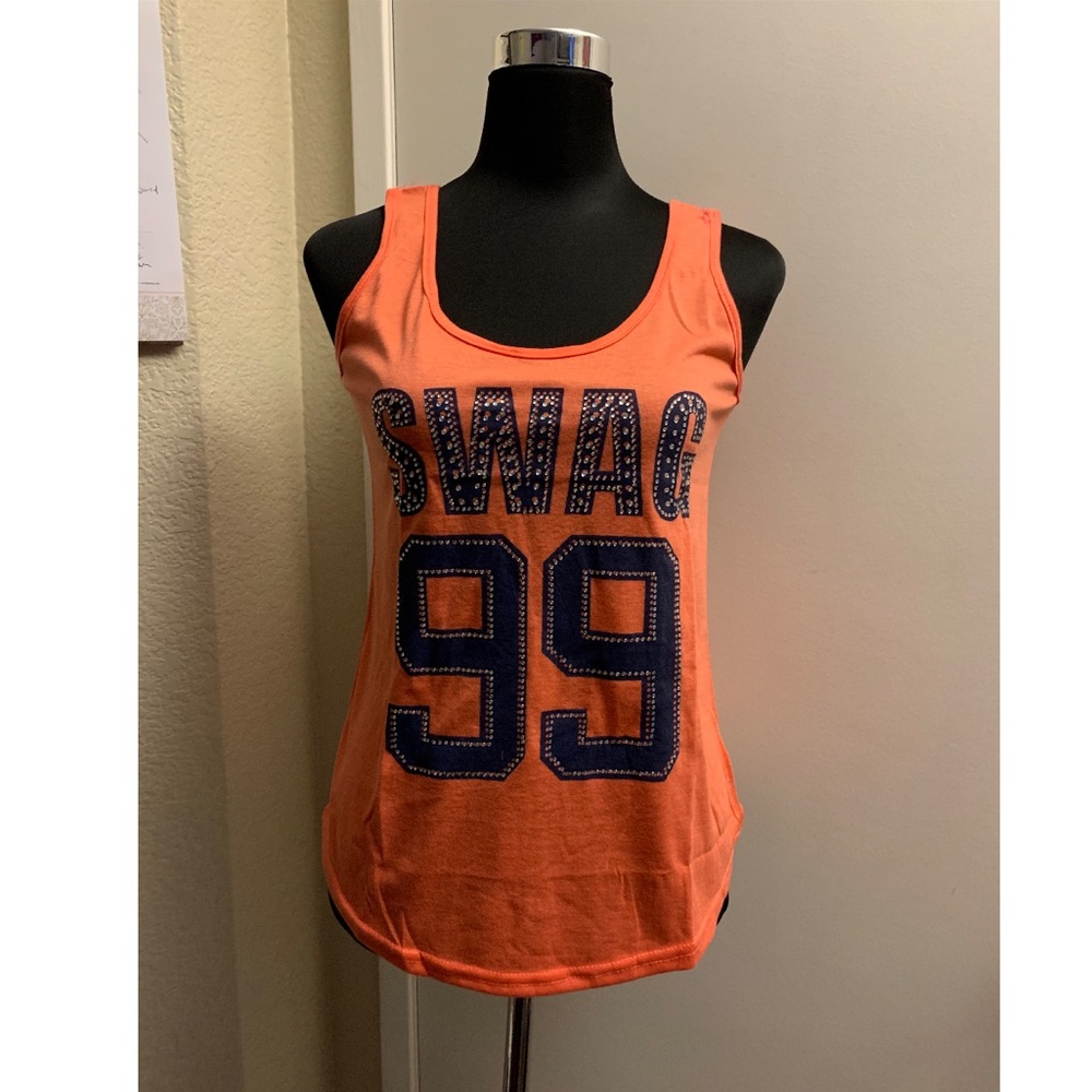 NEW True Rock Coral Graphic Tank
